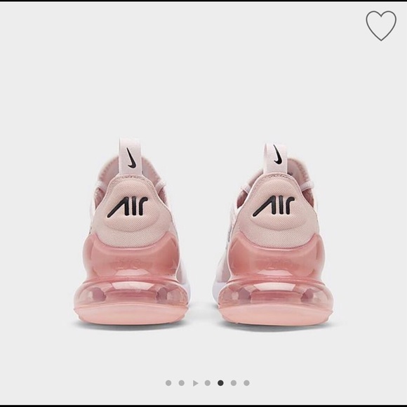 Nike AirMax 270 - Picture 2 of 9